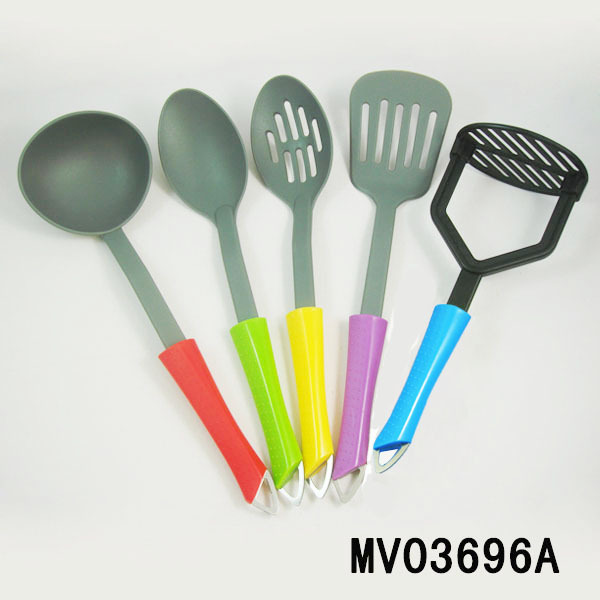 Nylon Kitchen utensils with PP Handle 5 ass- SOUP LADLE