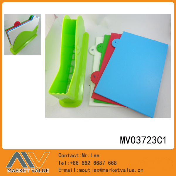 4PCS PLASTIC CUTTING BOARD with Stand in CB