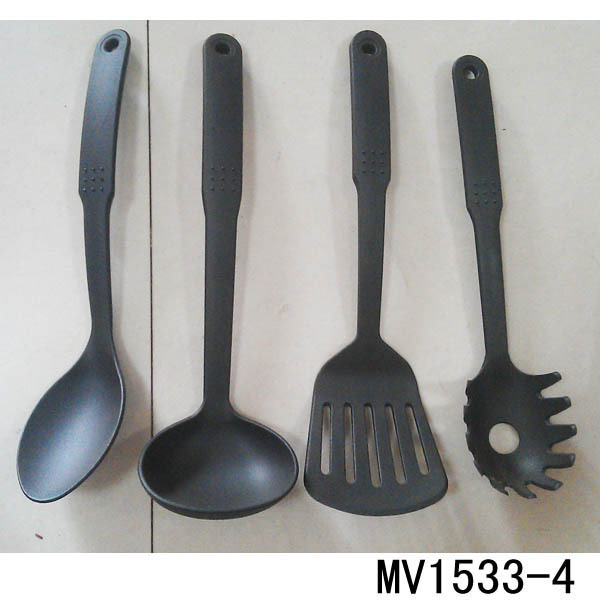 4PCS NYLON KITCHEN TOOLS IN NYLON NET BAG HANG TAG CARD