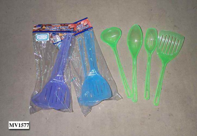 4CS PLASTIC KITCHEN TOOLS