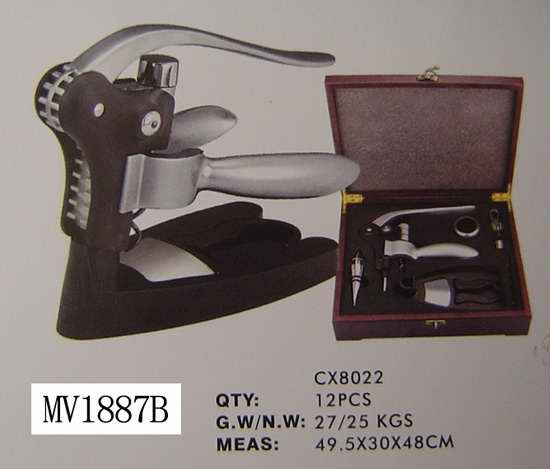 6PCS WINE TOOLS SET in WOODEN BOX