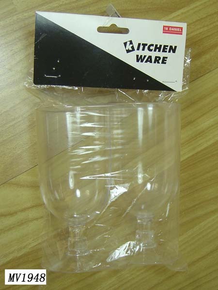 2PCS PLASTIC CUP in PVC BAG with HANG CARD