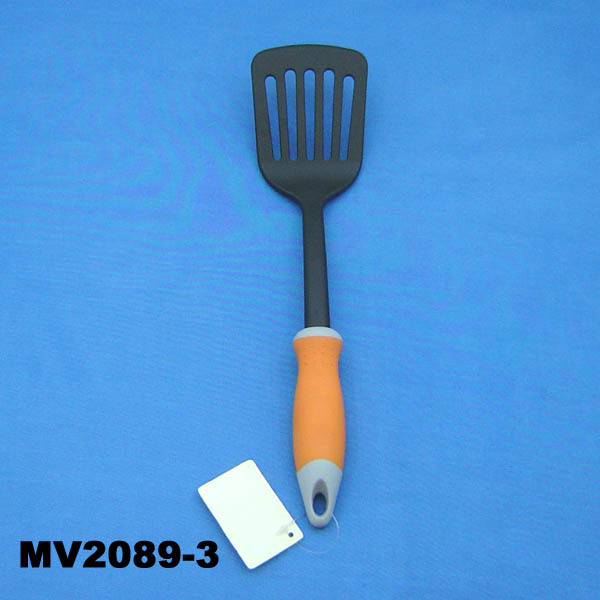 NYLON SLOTTED TURNER with SOFT Handle