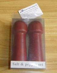 2PC SALT and PEPPER WOODEN in PVC BOX