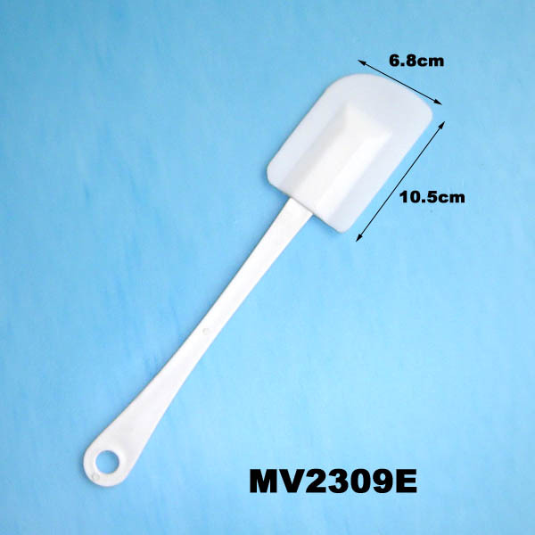 13in PLASTIC SPATULA