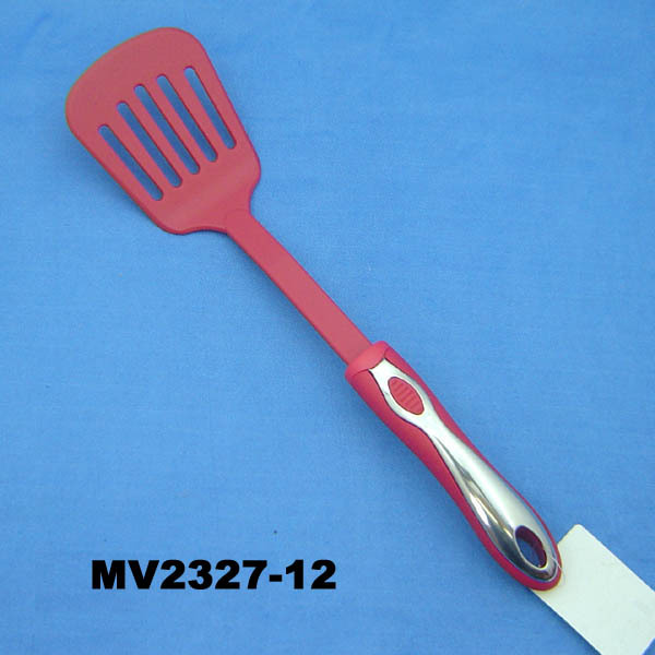 SLOTTED TURNER