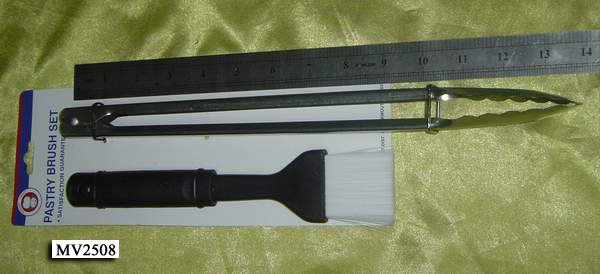 B.B.Q.BRUSH and TONG