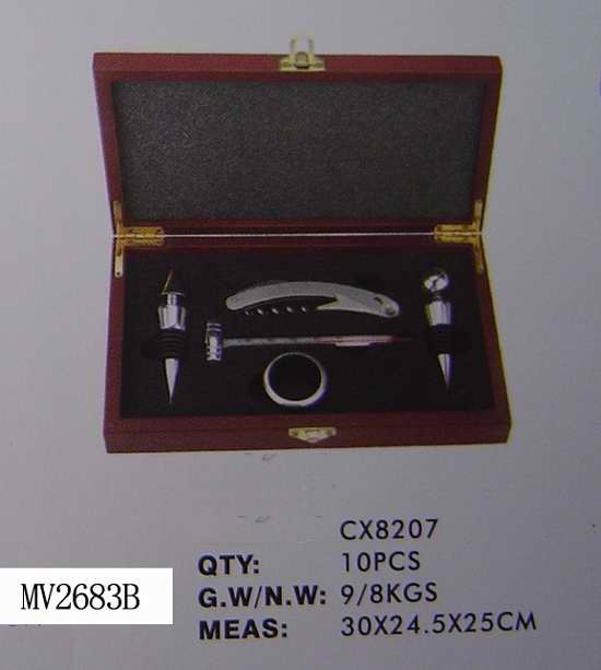 5PCS DIE-CASTING WINE SET in WOODEN BOX