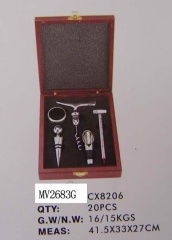 4PCS WINE SET WOODEN BOX