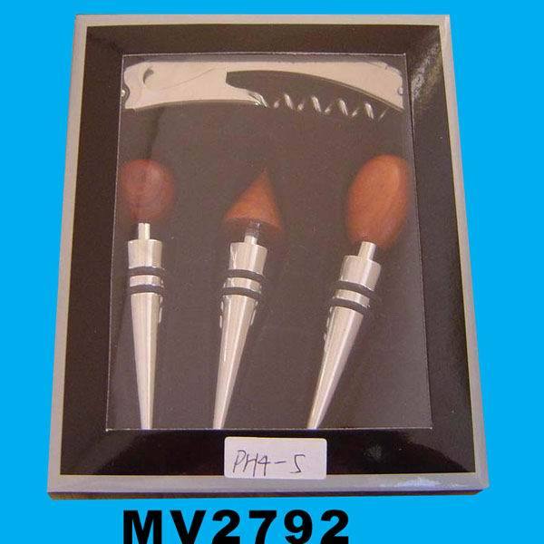 WINE SETS 4PCS SETS in BOX