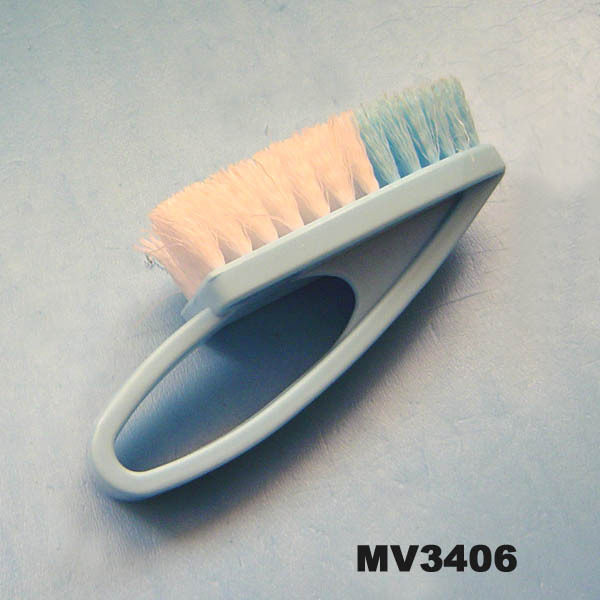 PLASTIC CLEANING BRUSH
