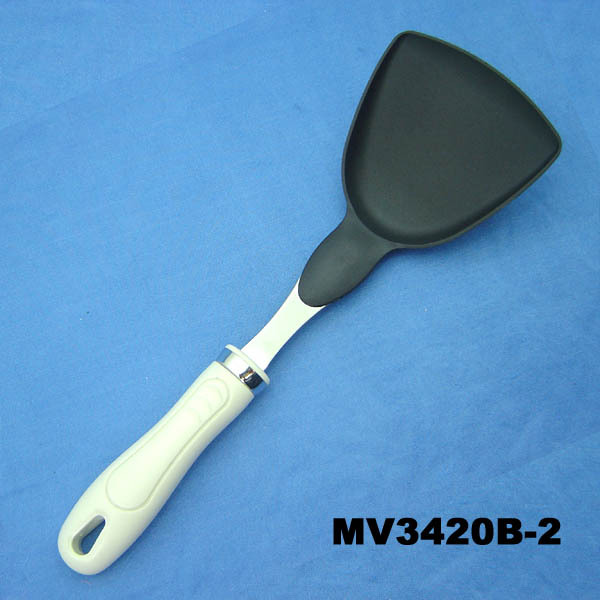 NILOON TURNER with PLASTIC Handle