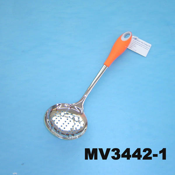 KITCHEN TOOLS SKIMMER with PLASTIC Handle