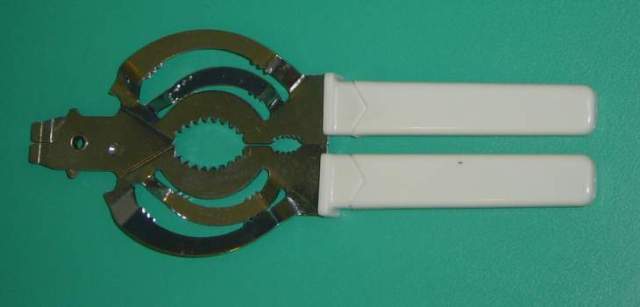 BOTTLE and JAR OPENER PP Handle TC