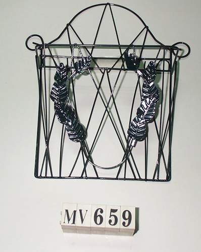 VINYL COATED LETTER PAPER RACK