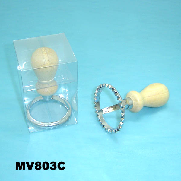 DIE-CASTING DUMPLING MOULD WOODEN Handle in PVC BOX