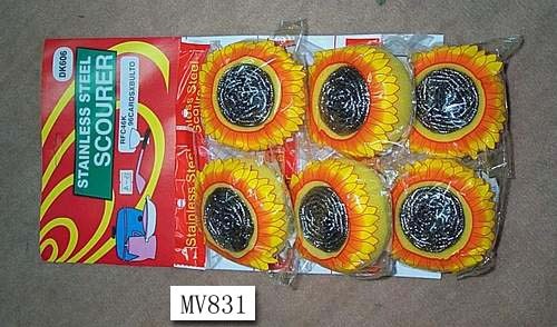 6PCS SS SCOURER with SPONGE in PVC BAG with HANG CARD