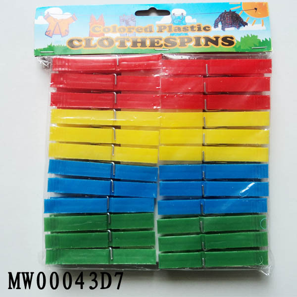 24PCS PLASTIC CLOTHES PEGS with PE SHRINK style 17