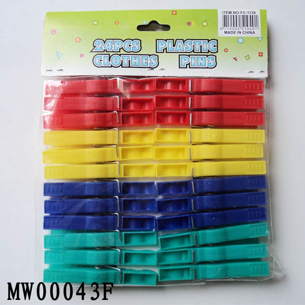 24PCS PLASTIC CLOTHES PEGS with PE SHRINK style 20