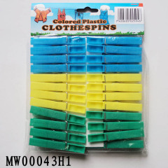 24PCS PLASTIC CLOTHES PEGS with PE SHRINK style 32