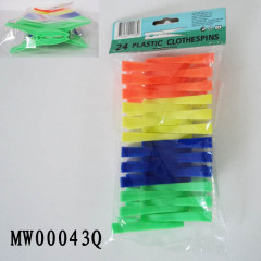 24PCS PLASTIC CLOTHES PEGS with PE SHRINK style 48
