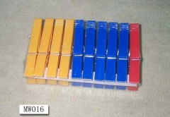 24PC PLASTIC PEGS IN POLY BAG with HEADER style 2