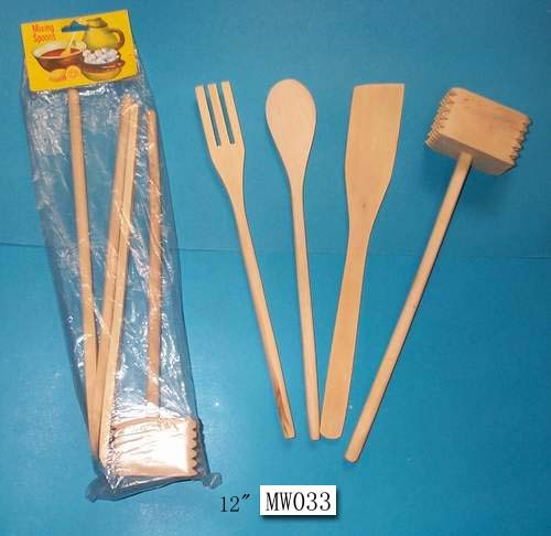 4PCS 12in WOODEN KITCHEN TOOL in PVC BAG with HANG CARD