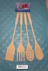 4PCS WOODEN KITCHEN TOOLS in PVC BAG with HANG CARD style 2