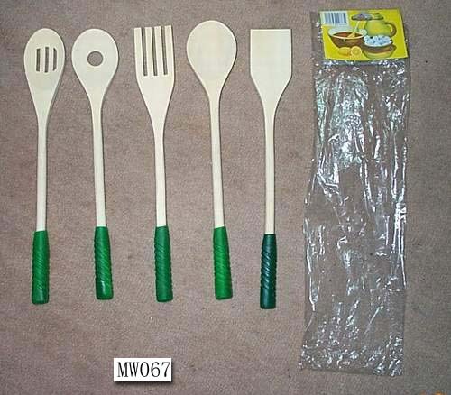 5PCS 12in WOODEN KITCHEN TOOL in PVC BAG with HANG CARD