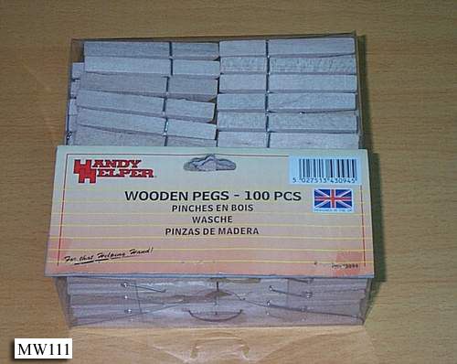 100PCS WOODEN CLOTHES PEGS in PVC BOX