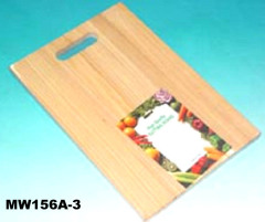 WOODEN CUTTING BOARD 43X29CM