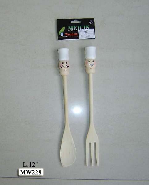0540 2PCS 12in WOODEN KITCHEN TOOL in PVC BAG with HANG CARD