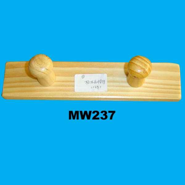 2HOOKS PINE WOODCLOTHES HANGER