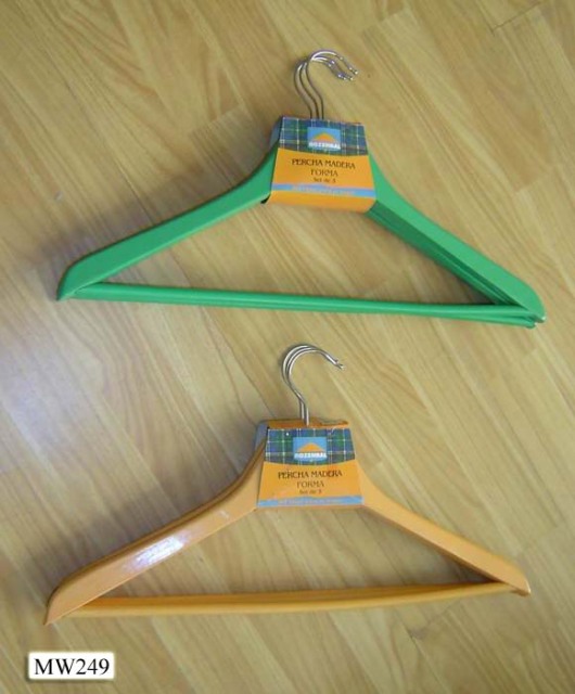 3PCS WOODEN CLOTHES HANGER