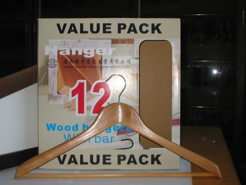 12PCS WOODEN CLOTHES HANGER in CB