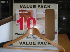 10PCS WOODEN CLOTHES HANGER in CB