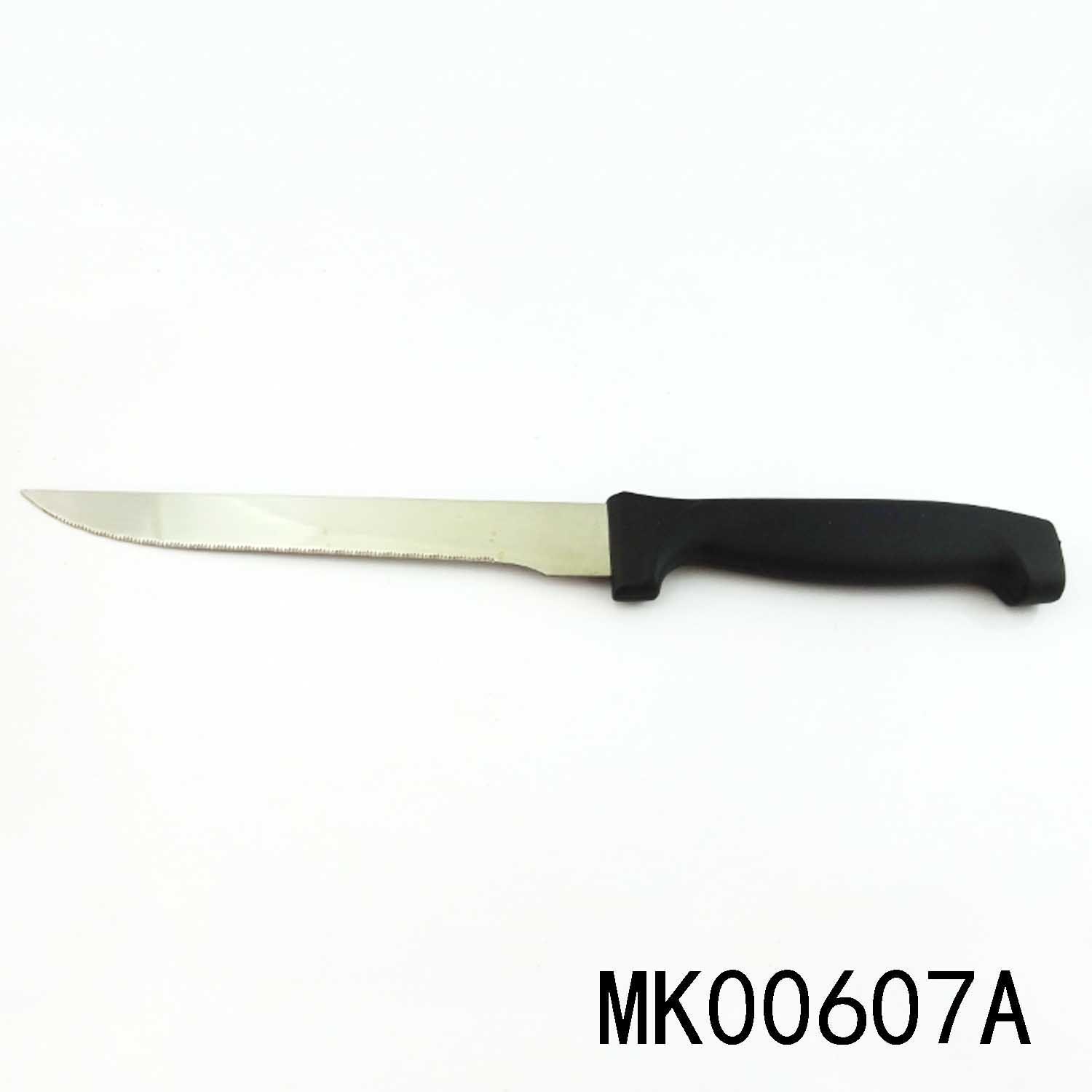 6in STAINLESS STEEL STEAK KNIFE with PLASTIC Handle IN PP