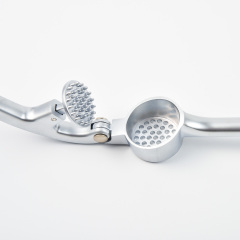 DIE-CASTING GARLIC PRESS CRUSHER TC