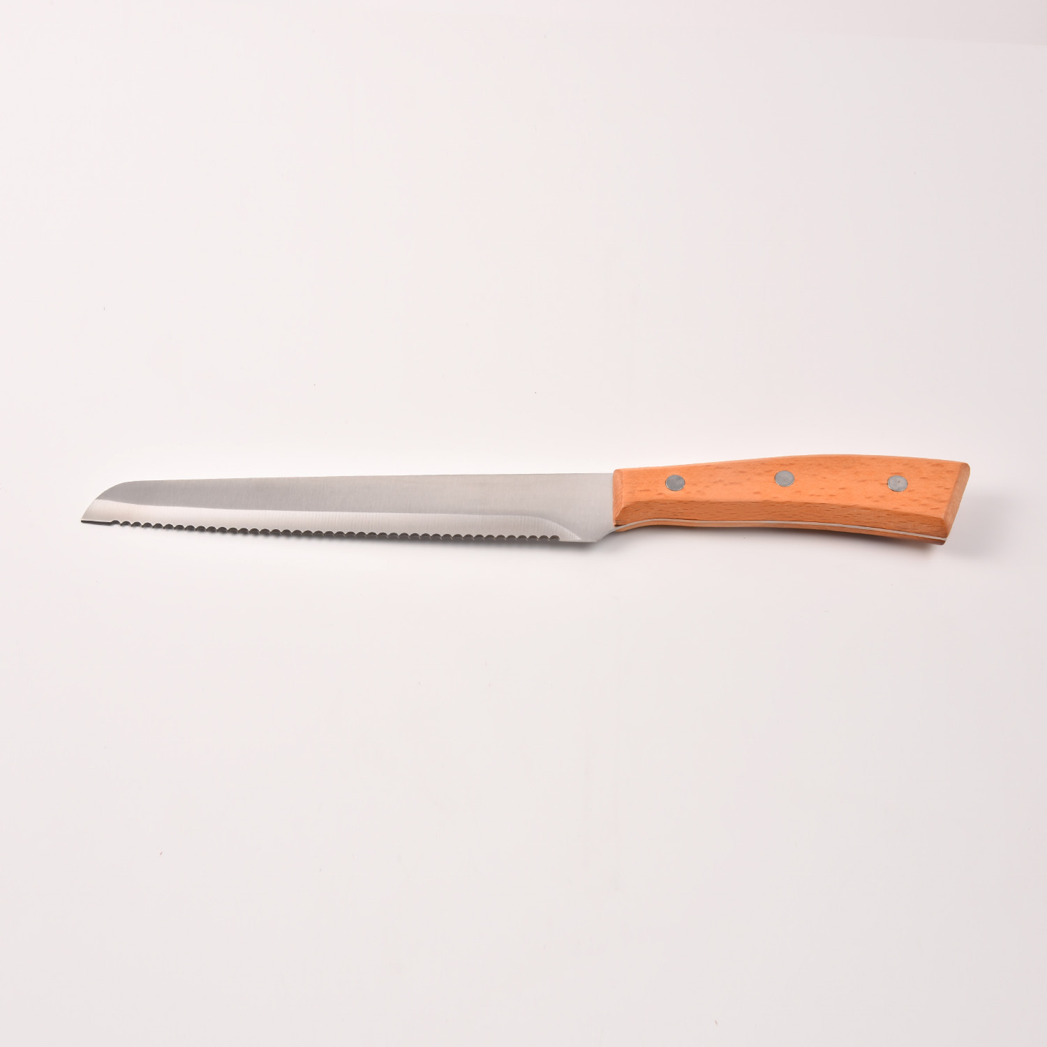 8in bread knife with wooden Handle
