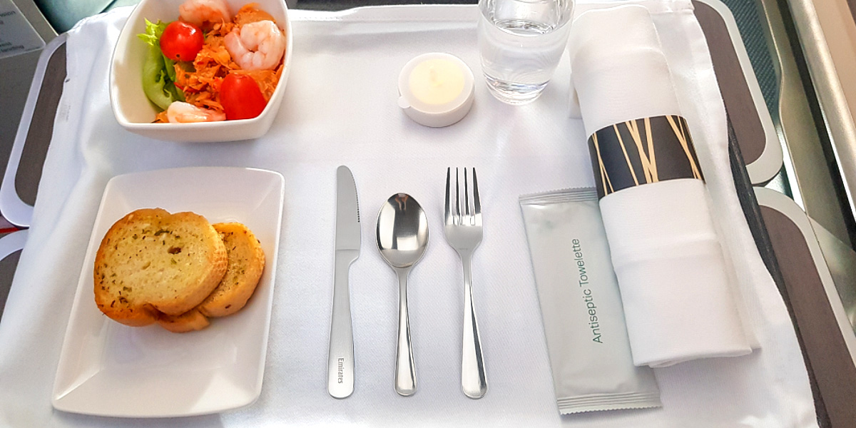 move from plastic to sustainable dinnerware for in-flight meals