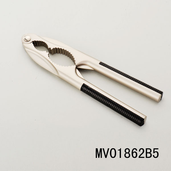 ZINC ALLOY NUT CRACKER TC