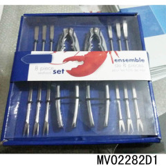 2PC NUT CRACKER and 6PCS FROKS3.5MM in BOX