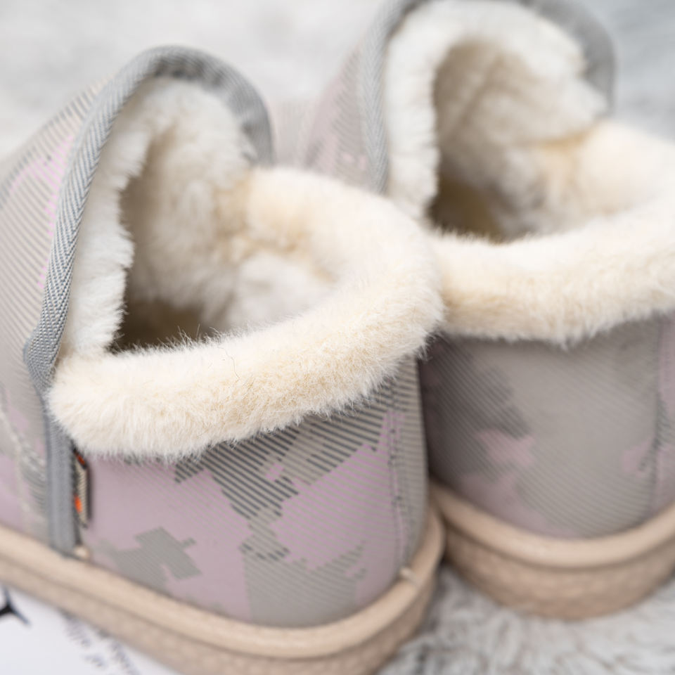 BAIRUILUN Men Shoes New Boots Men Winter Snow Boots Casual women Winter Boots Outdoor Sneakers Furry Warm Male Shoe