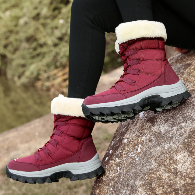 Winter soft soled high top women's snow boots and thickened to keep warm soled outdoor