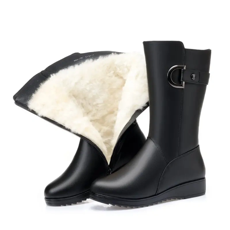 Mid length autumn and winter new women's leather snow boots fashion plush flat heeled women's snow boots shoes