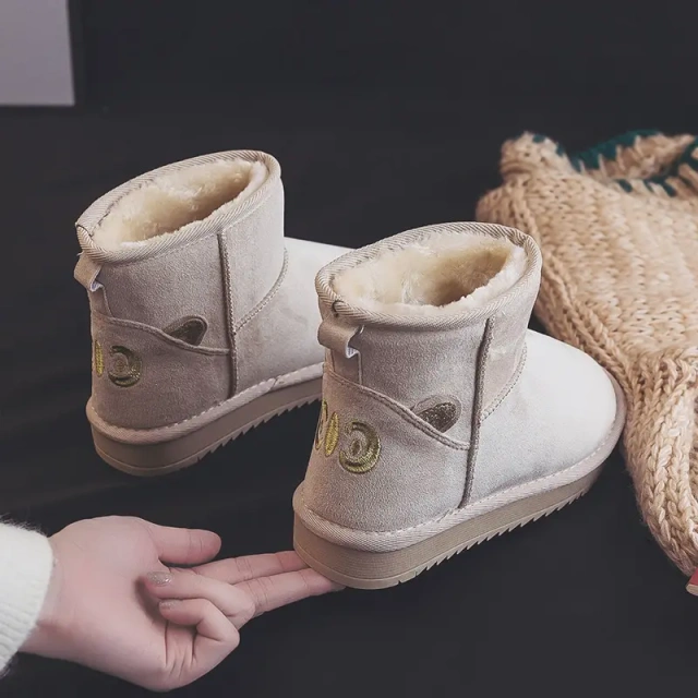 Snow boots for women's anti slip winter plush new fashion warm short boots