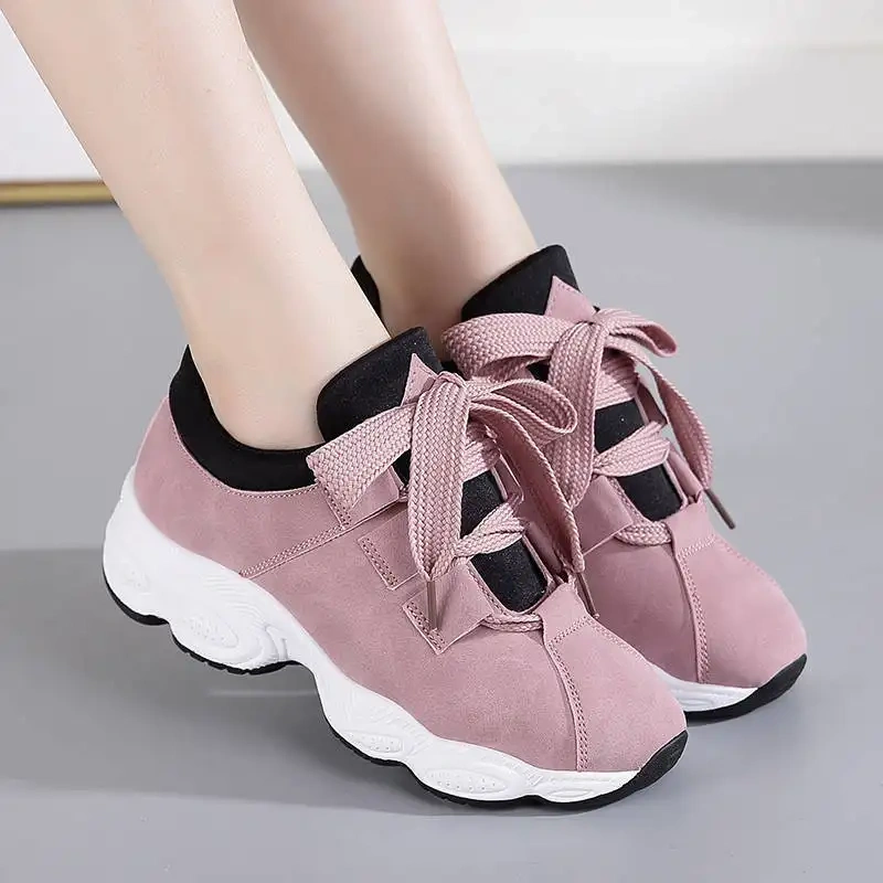 Fashion Mesh Breathable Thick Out Sole Women's Sports Casual Shoes Walking Style Light Casual Shoes Sneakers For Girl