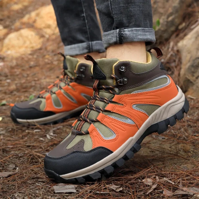 Large size men's outdoor high top mountaineering shoes Wholesale men's hiking travel running style shoes