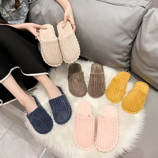 New Models Winter Fashion Soft Anti-slip Outsole Women Slippers Soft Warm Home Thickened Plush Slides Slippers