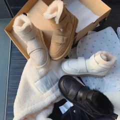 Wholesale Fashion Three Colors Thickening Plush Flat Snow Boots For Women New Trendy Winter Ladies Snow Boots